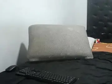 Chaturbate Adult Webcam of santiagoxxxtreme_