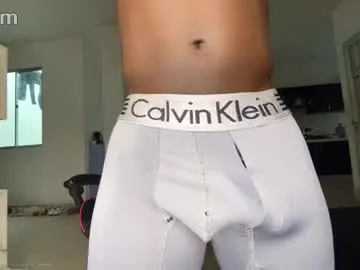 Chaturbate Live Porn of cute_boy_24cm