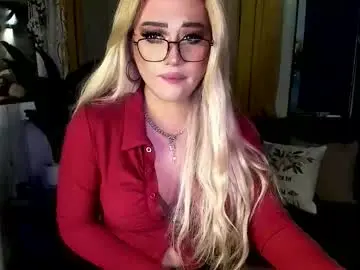 Chaturbate Live Porn of kylie_iyutera