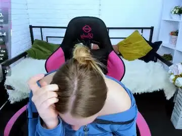 Chaturbate Nude Webcam of _pollie_
