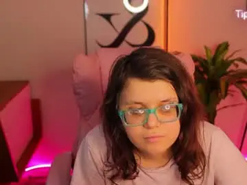 Chaturbate Adult Video Chat of ariell_mini