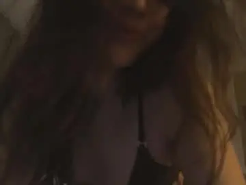 Chaturbate Free Porn Cam of carry_hai