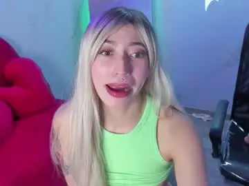 Chaturbate Live Sex Cam of lilith_cooper20