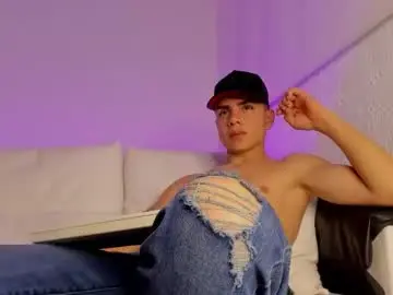 Chaturbate Adult Video Chat of michael_boy88_