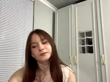 Chaturbate Sex Cam of raven_charm