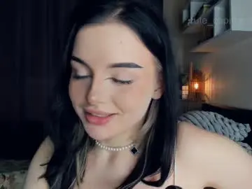 Chaturbate Sex Cam of cute_caprice