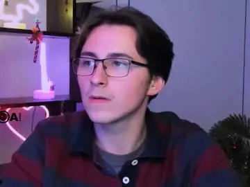 Chaturbate Adult Video Chat of fose_di