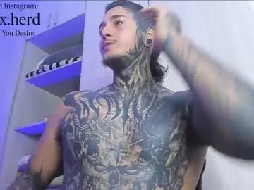 Chaturbate Live Sex Cam of jaxxxonherd