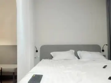 Chaturbate Best live sex cam show of kiraempire