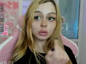 Chaturbate Private Sex Chat of melonipinkbb