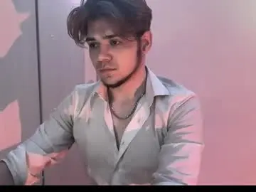 Chaturbate Live Sex Cam of 1roberttt