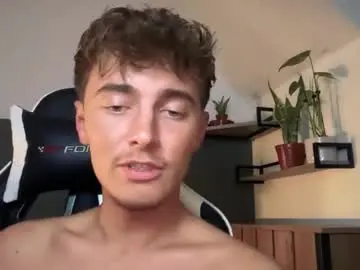 Chaturbate Nude Webcam of luciancrowe