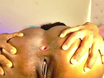 Chaturbate Live Sex Cam of tatixxxvega