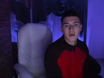 Chaturbate Adult Webcam of aleckk_boy