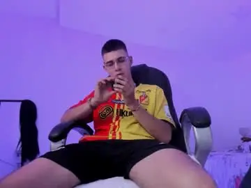 Chaturbate Live Sex of aleckk_boy