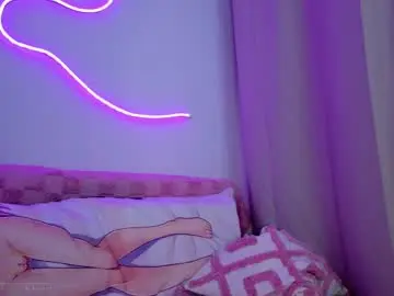 Chaturbate Watch Live Sex Cams of b4by_emilia