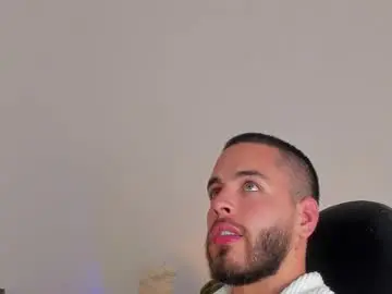 Chaturbate Nude Webcam of devoncollins