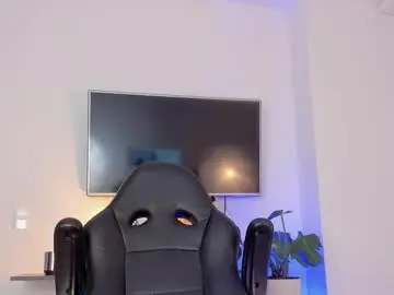 Chaturbate Nude Webcam of devoncollins