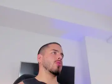 Chaturbate Best live sex cam show of devoncollins