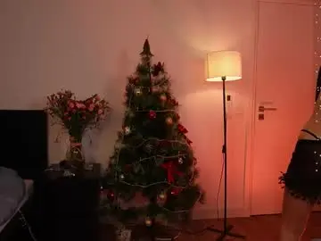 Chaturbate Live Sex Cam of yess_kiki