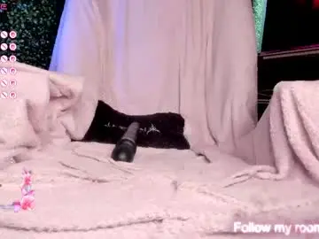 Chaturbate Free Live Porn of leenylipss