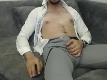 Chaturbate Live Sex Cam of dirtyybooyy77