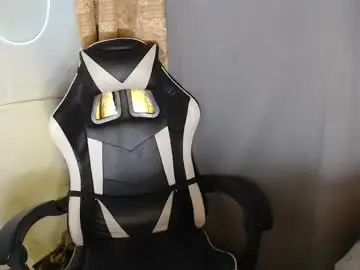 Chaturbate Nude Webcam of itsyourcummerboy_xx