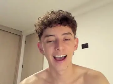 Chaturbate Adult Webcams of mikebelf4