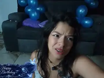 Chaturbate Free Live Porn of yungelitamor_
