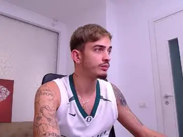 Chaturbate Best live sex cam show of brandontatex