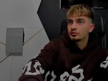 Chaturbate Live Sex Cam of brandontatex