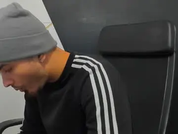 Chaturbate Sex Cam of brandontatex