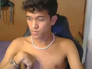 Chaturbate Live Sex Cam of ken_bigcockxx