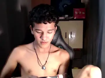 Chaturbate Live Porn of ken_bigcockxx