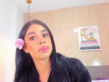 Chaturbate Live Sex Cam of miia03
