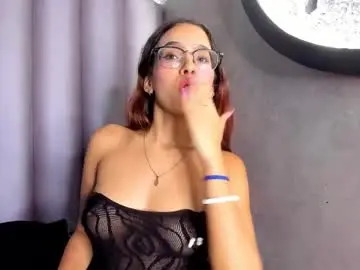 Chaturbate Adult Video Chat of queenie_quinn09