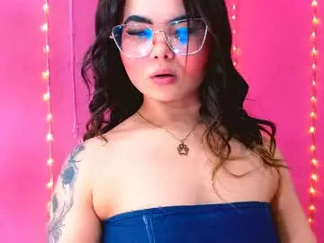 Chaturbate Live Sex Cam of alaiia_rosse