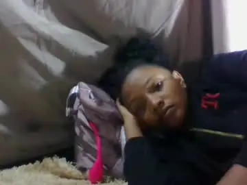 Chaturbate Live Sex Cam of amandaaa25