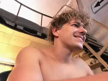 Chaturbate Live Porn of naughty_nik43