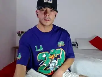 Chaturbate Free Live Porn of dominic_hanks