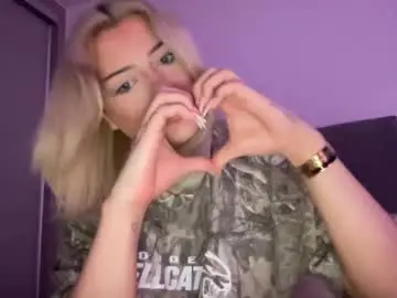 Chaturbate Live Sex Cam of transaubrey