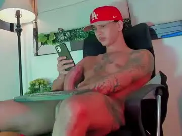 Chaturbate Live Porn of damian_queen