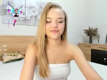 Chaturbate Live Sex Cam of flooora_0