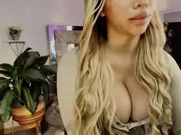 Chaturbate Free Live Porn of dahnia_cruz