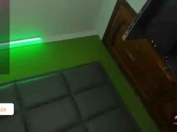 Chaturbate Sex Chat of vain_sexualxx