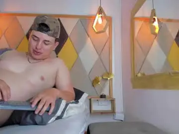 Chaturbate Free Porn Cam of coupleehorny