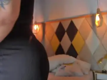 Chaturbate Live Sex Cam of coupleehorny