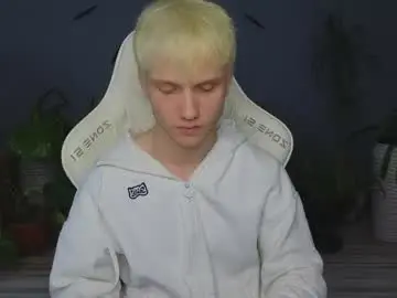 Chaturbate Live Sex Cam of pupsenish