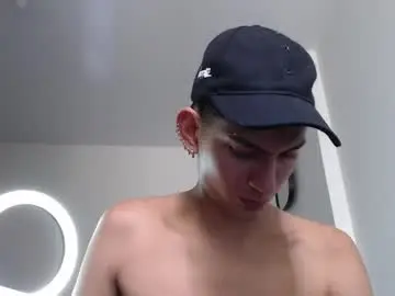 Chaturbate Free Porn Cam of im_davo23