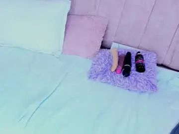 Chaturbate Best live sex cam show of naomiiii__